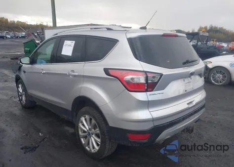2017 Ford Escape Titanium из США, поврежденный, VIN 1FMCU9J91HUC63472